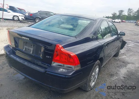 2005 Volvo S60 2.5T из США, поврежденный, VIN YV1RS592952475557